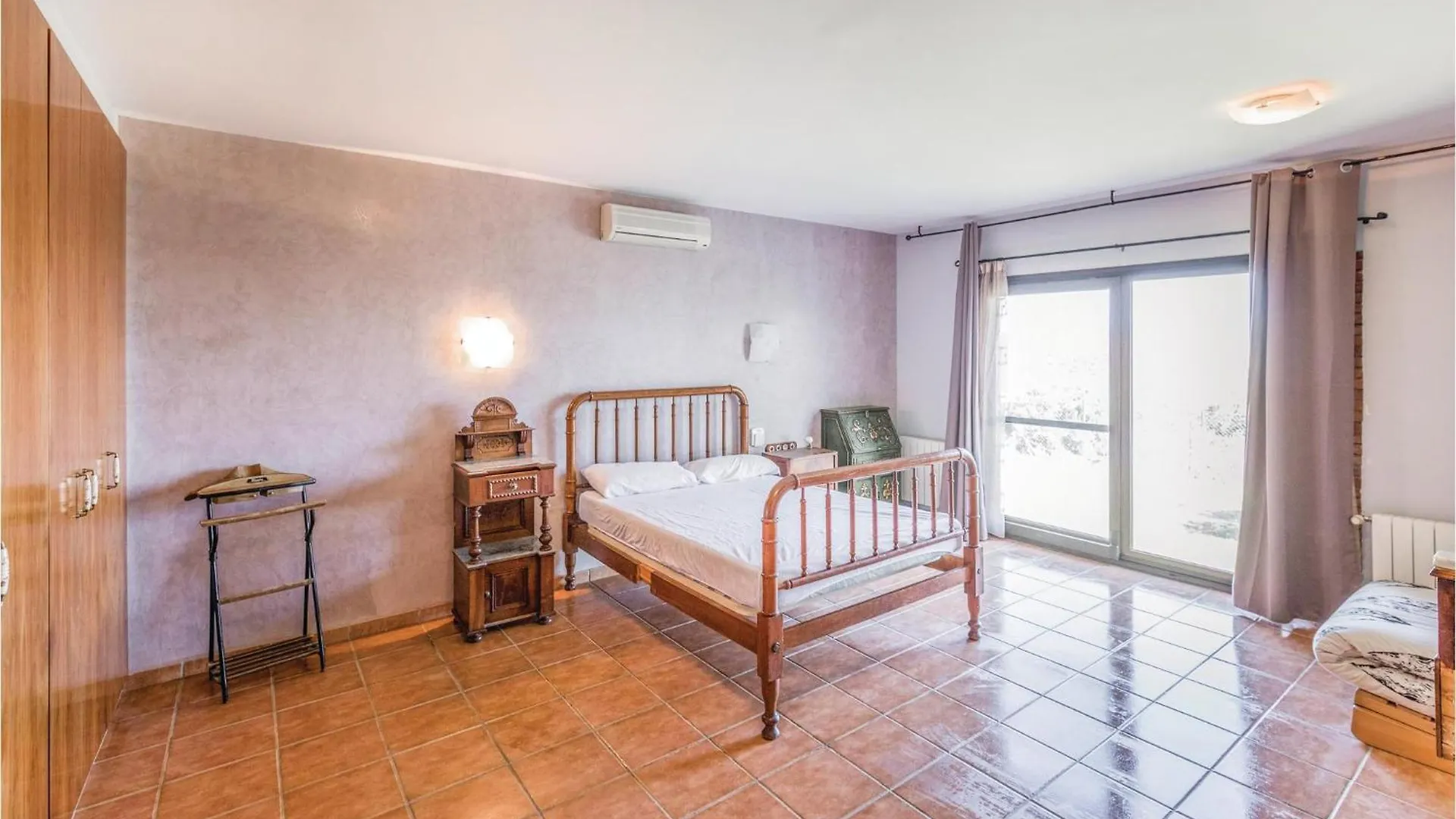 Dom wakacyjny Amazing Home In Sant Miquel Daro With Wifi Romanyá de la Selva