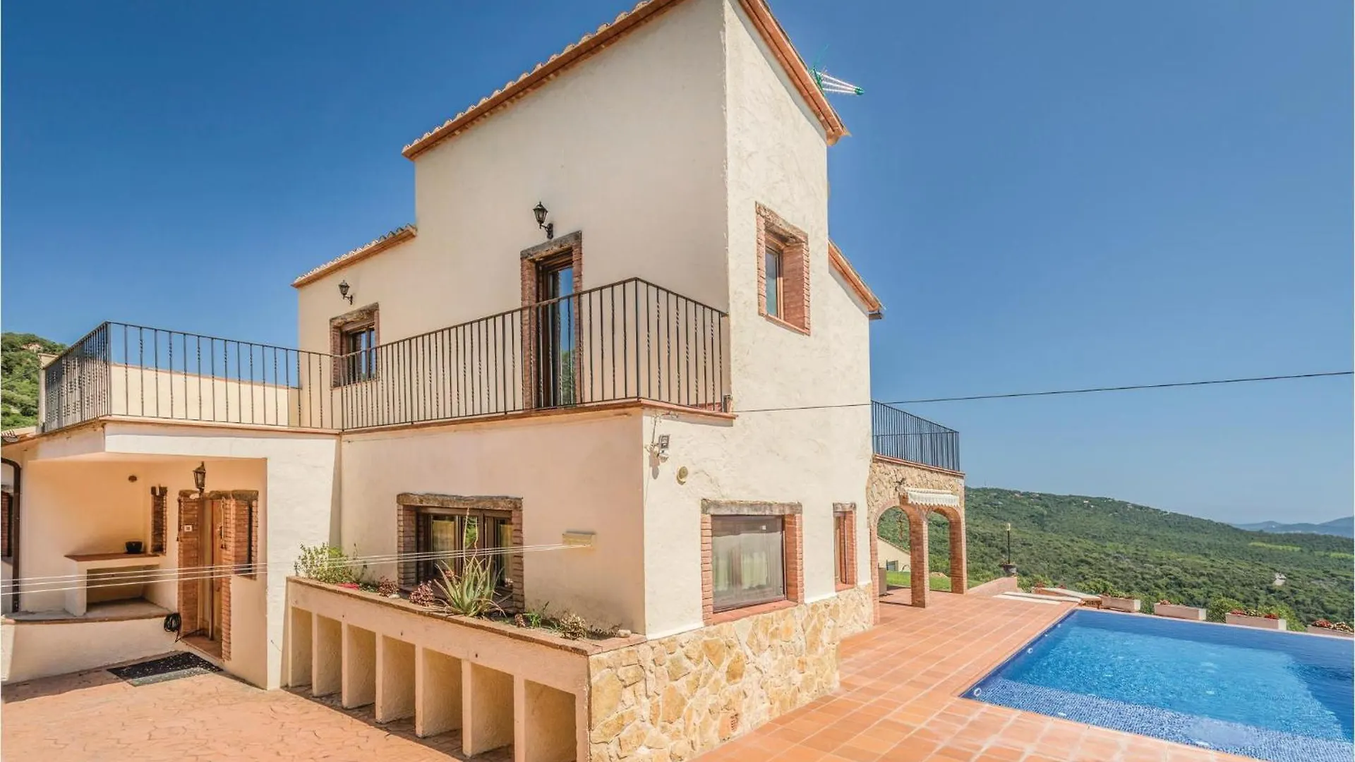 Amazing Home In Sant Miquel Daro With Wifi Romanyá de la Selva 0*,  Hiszpania